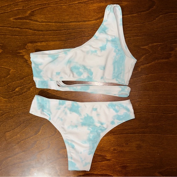 Shein tye dye bikini set - Picture 2 of 4